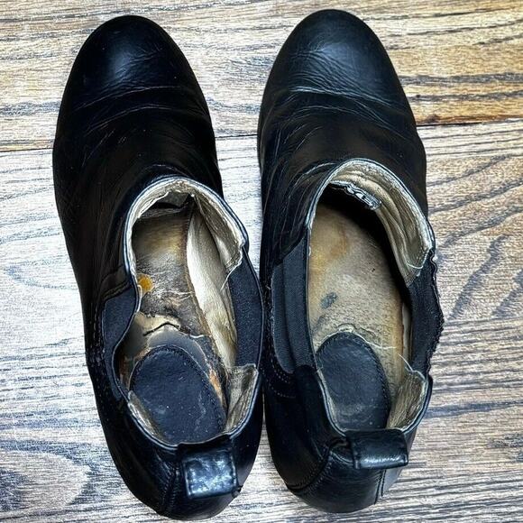 Frye Stella Black Leather Chelsea Ankle Boots Women’s 6 - Picture 6 of 8